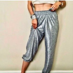 ANTHROPOLOGIE SILVER METALLIC JOGGER SIZE XS NWT
